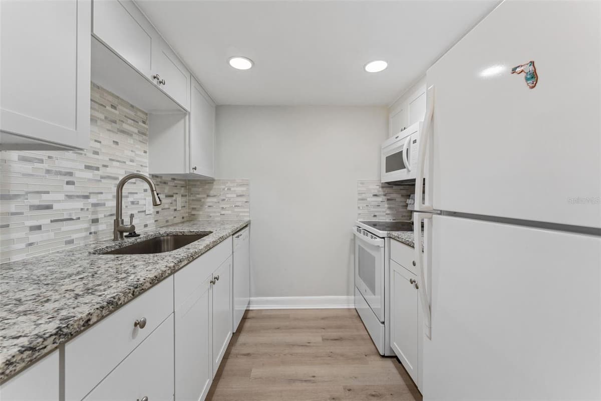 4724 MICHAEL COURT — photo 8 of 22