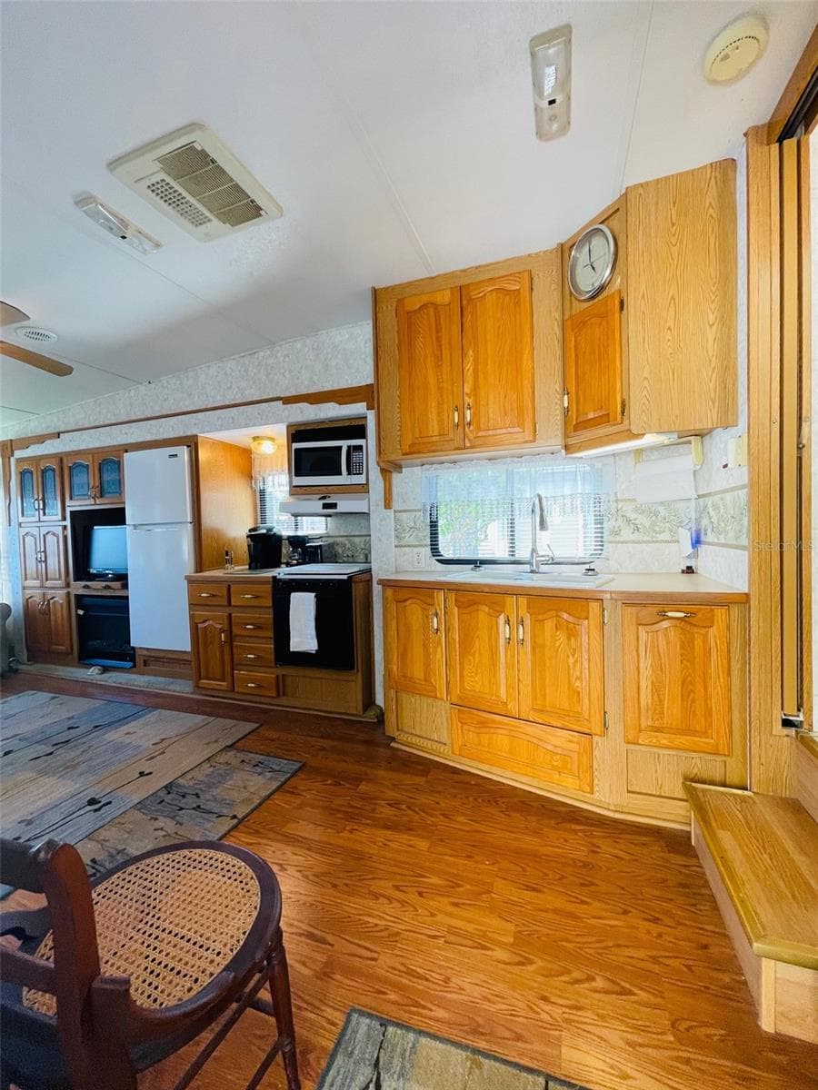 86 EAGLE POINT — photo 11 of 19