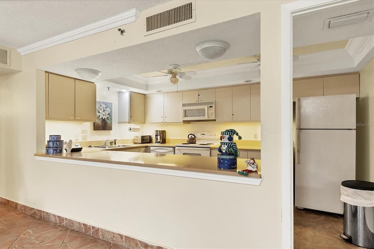 1001 BENJAMIN FRANKLIN DRIVE — photo 24 of 37