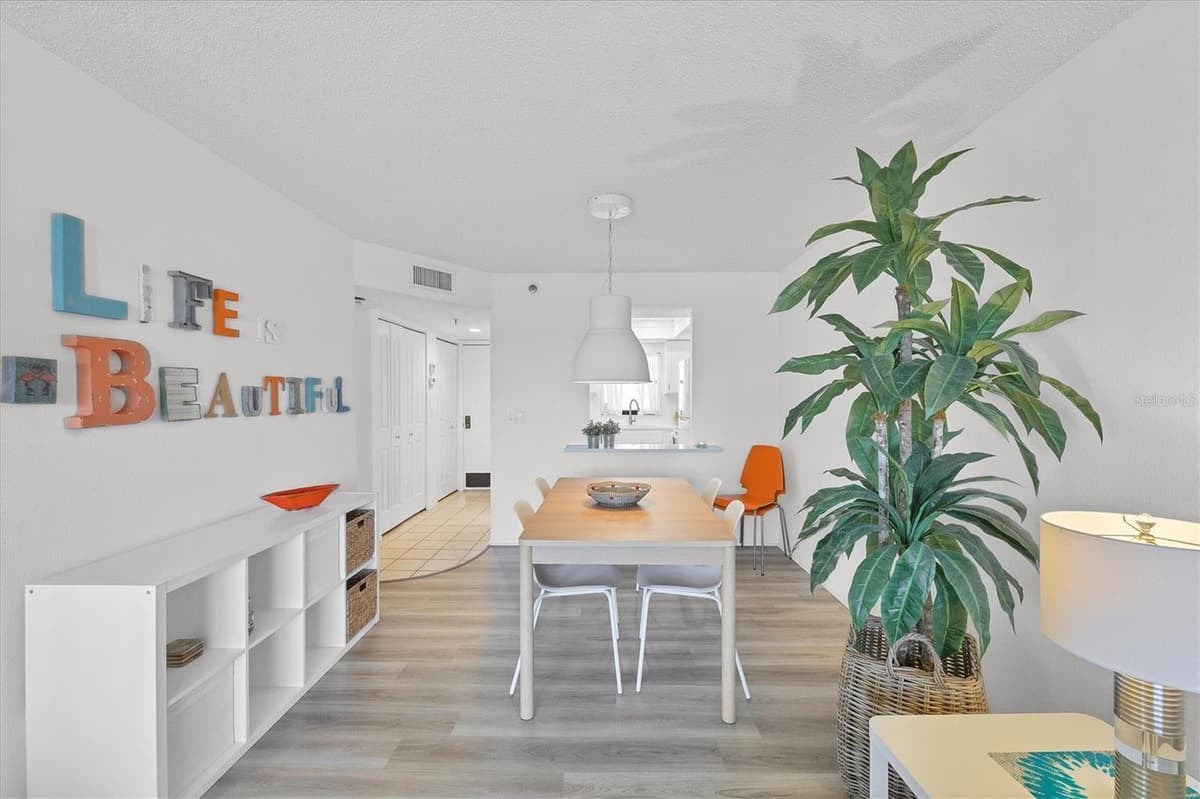 1001 BENJAMIN FRANKLIN DRIVE — photo 11 of 37