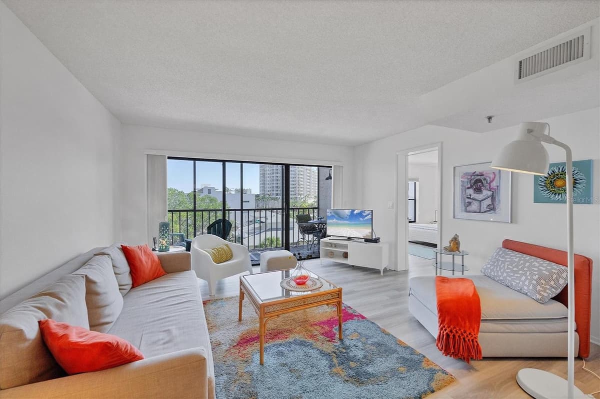 1001 BENJAMIN FRANKLIN DRIVE — photo 3 of 37