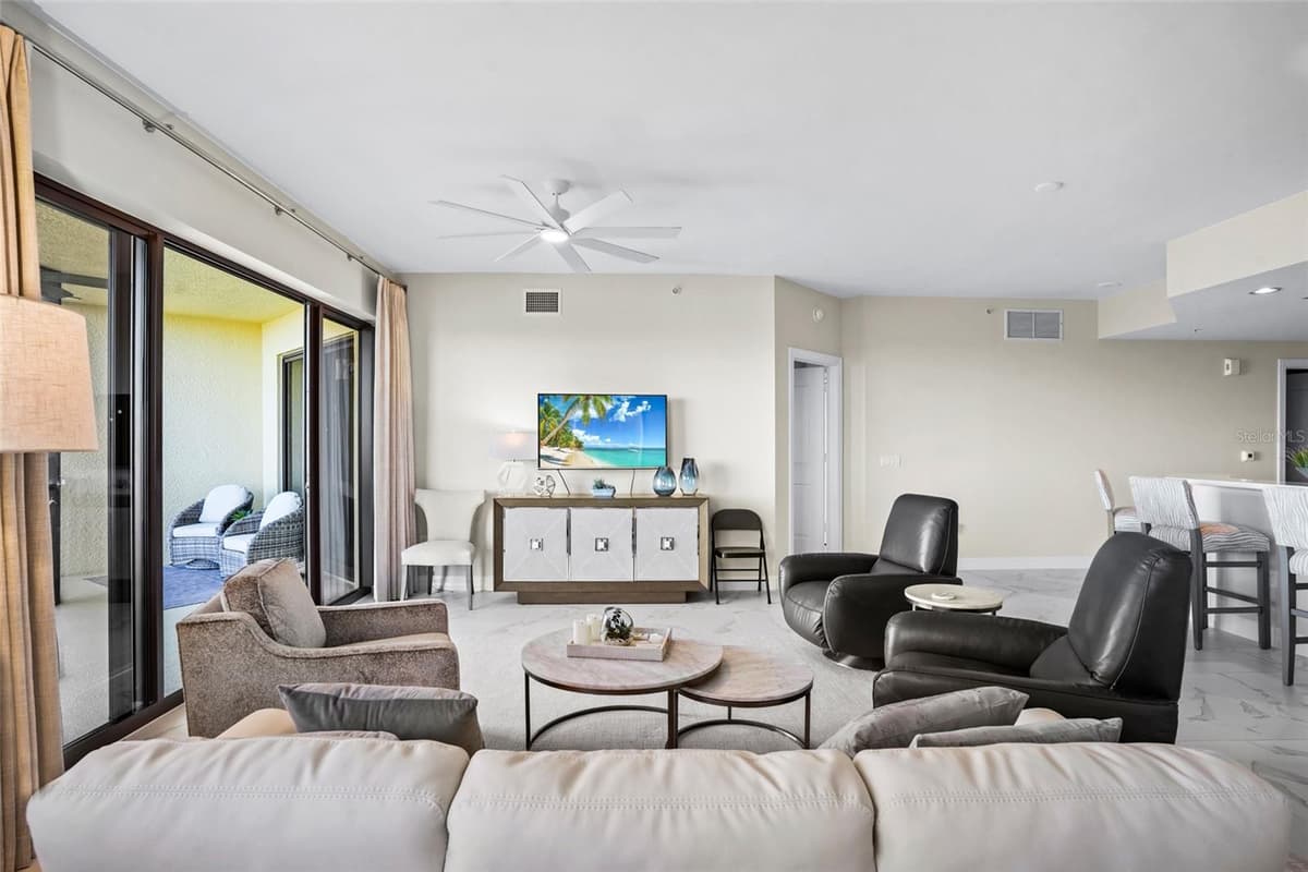 14380 RIVA DEL LAGO DRIVE — photo 11 of 45