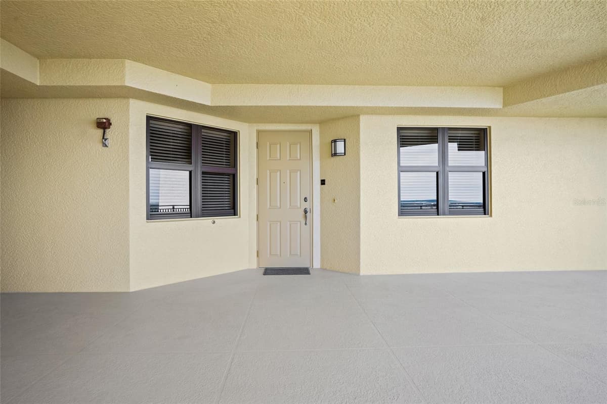 14380 RIVA DEL LAGO DRIVE — photo 6 of 45