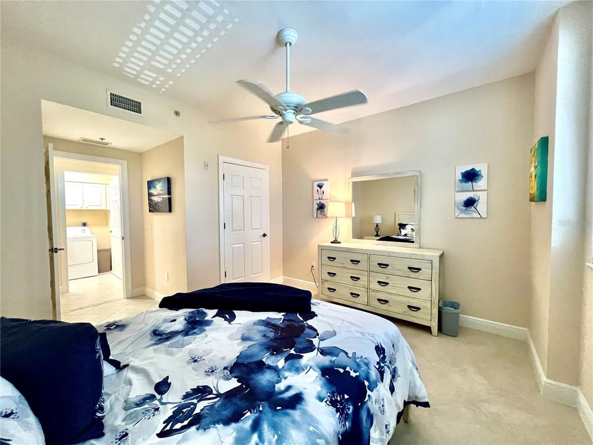 3333 SUNSET KEY CIRCLE — photo 21 of 56