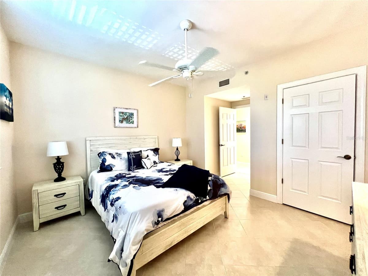 3333 SUNSET KEY CIRCLE — photo 20 of 56