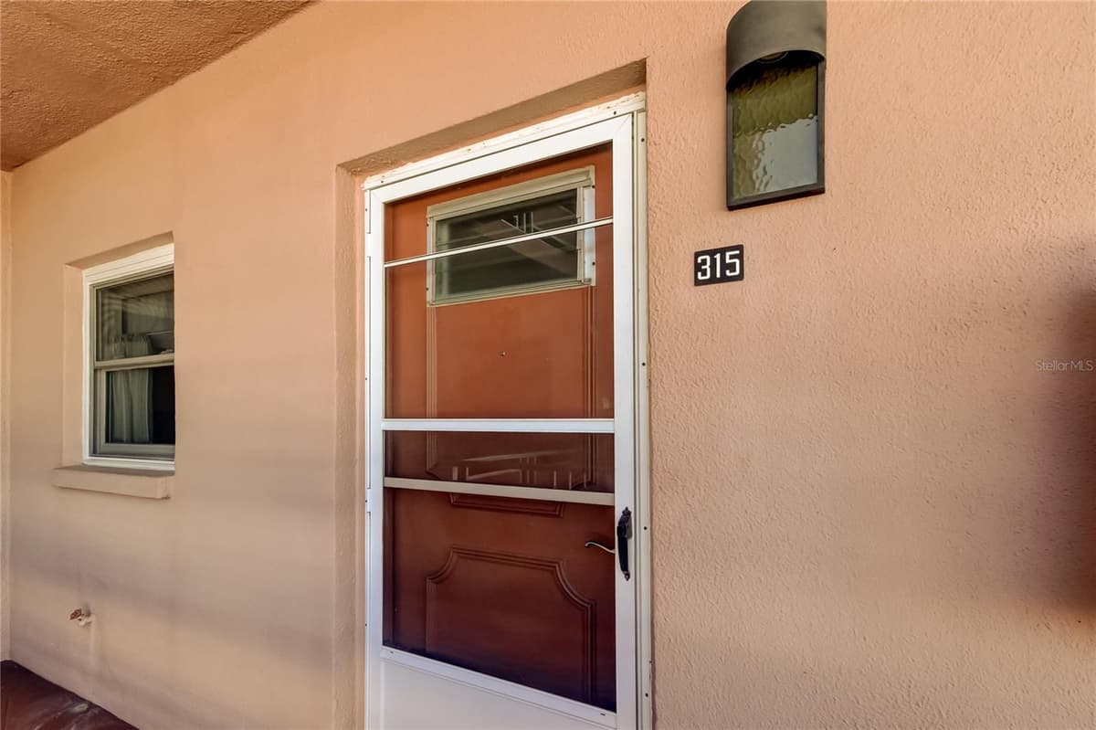 5521 80TH STREET — photo 4 of 50