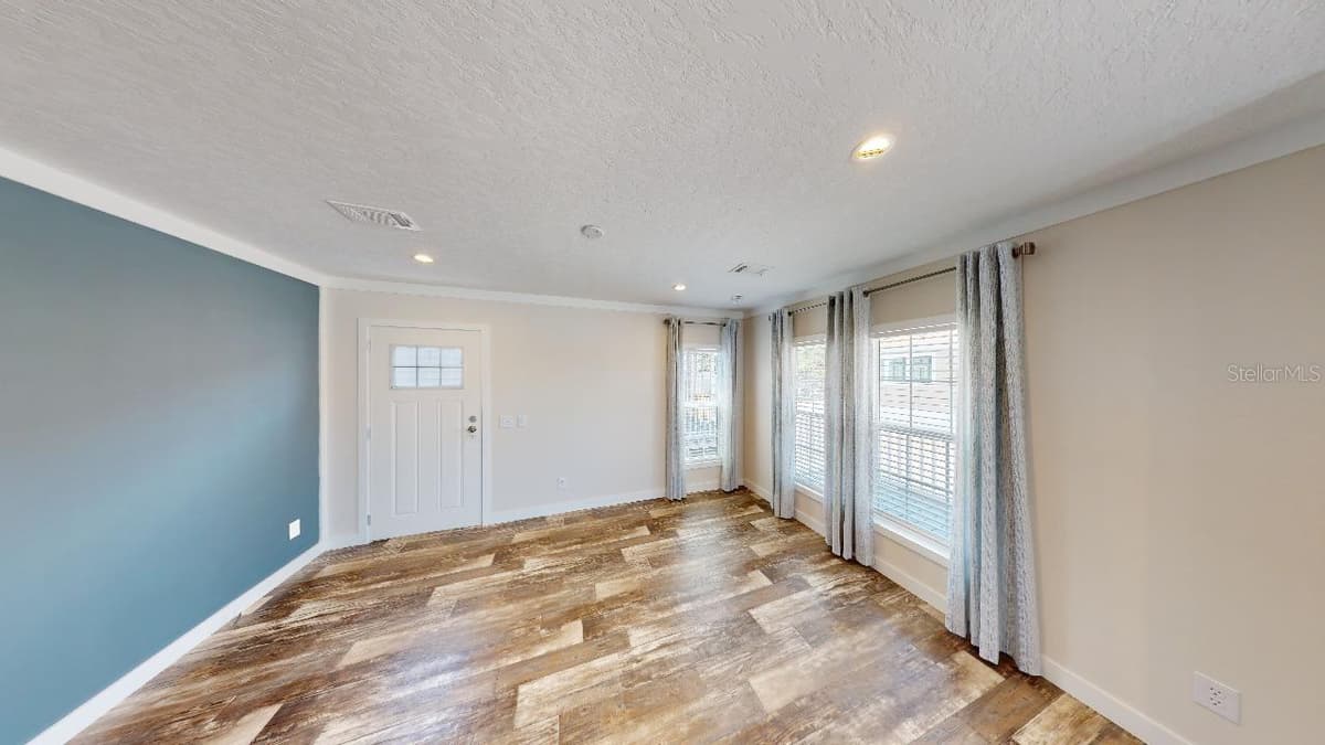 1556 BLUE HERON DRIVE — photo 10 of 29
