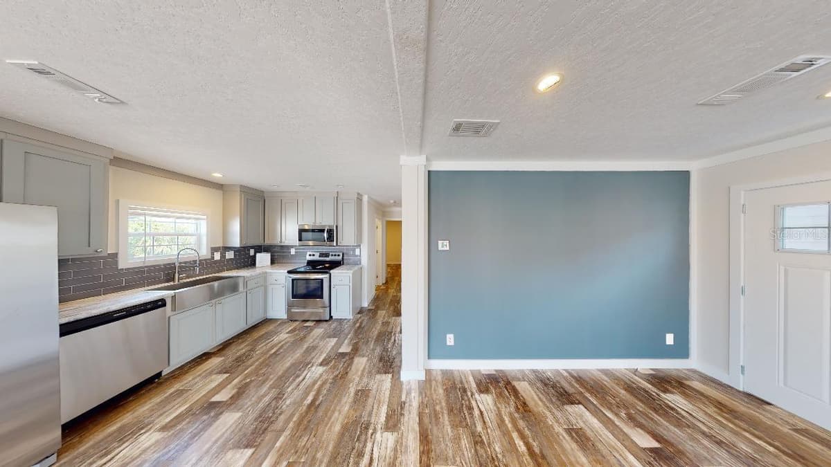 1556 BLUE HERON DRIVE — photo 7 of 29