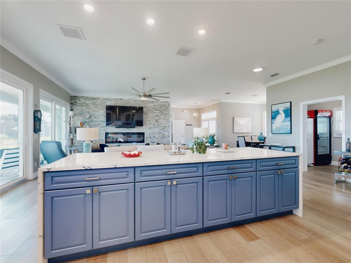 2019 RIVERSIDE — photo 16 of 94