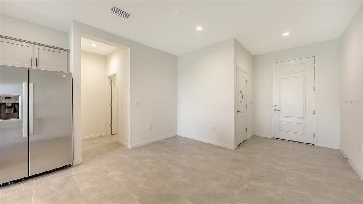 2360 WASHINGTON PALM COURT — photo 6 of 41