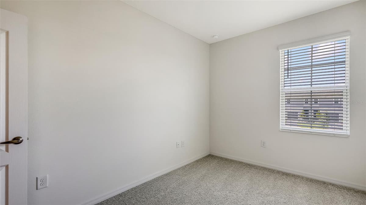 2360 WASHINGTON PALM COURT — photo 37 of 41