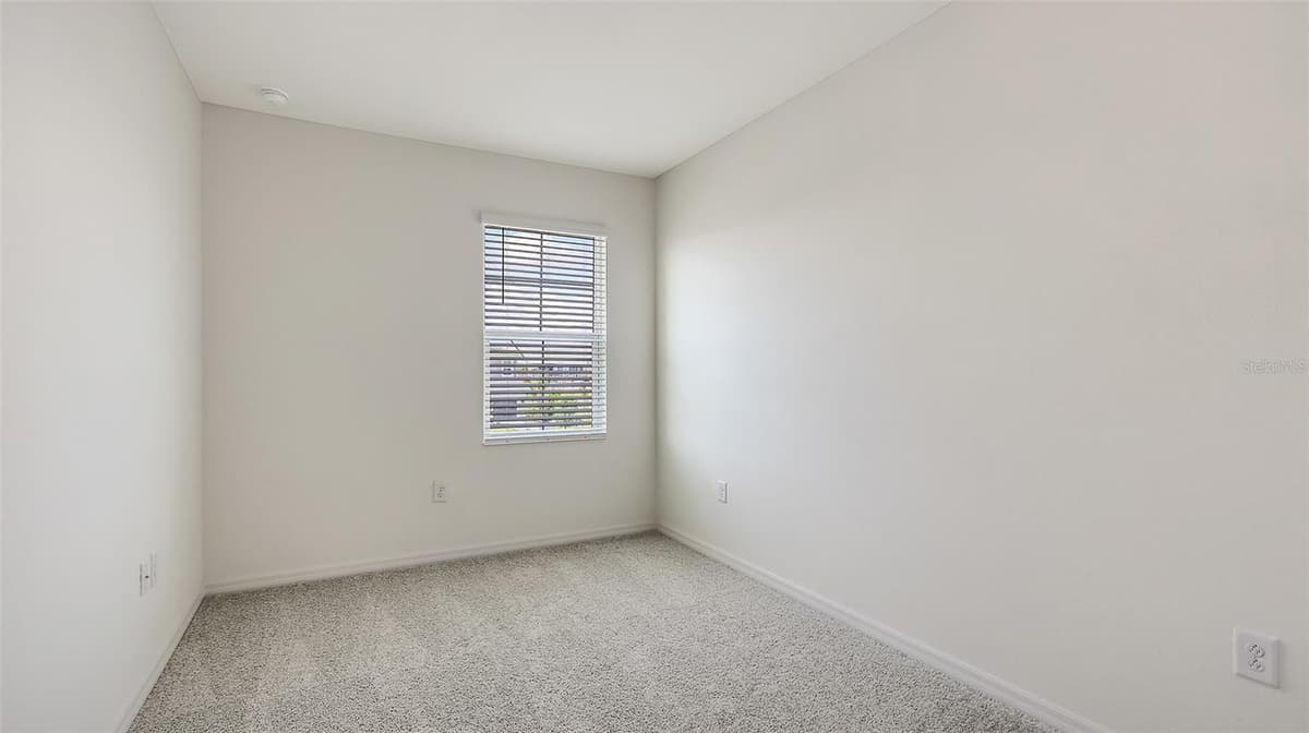 2360 WASHINGTON PALM COURT — photo 36 of 41