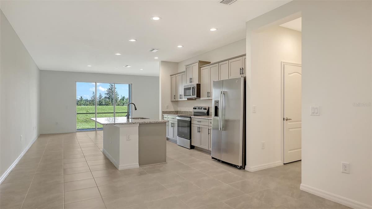 2360 WASHINGTON PALM COURT — photo 5 of 41