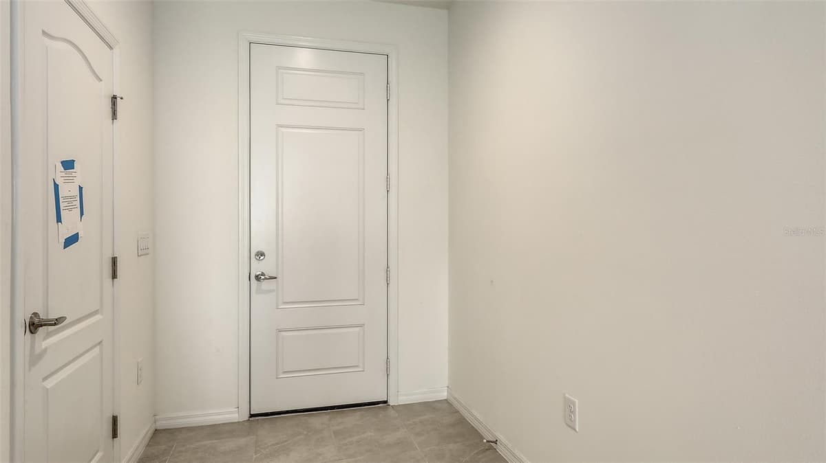 2360 WASHINGTON PALM COURT — photo 4 of 41