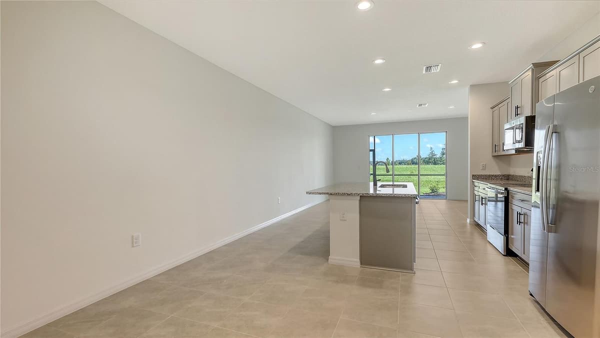 2360 WASHINGTON PALM COURT — photo 8 of 41