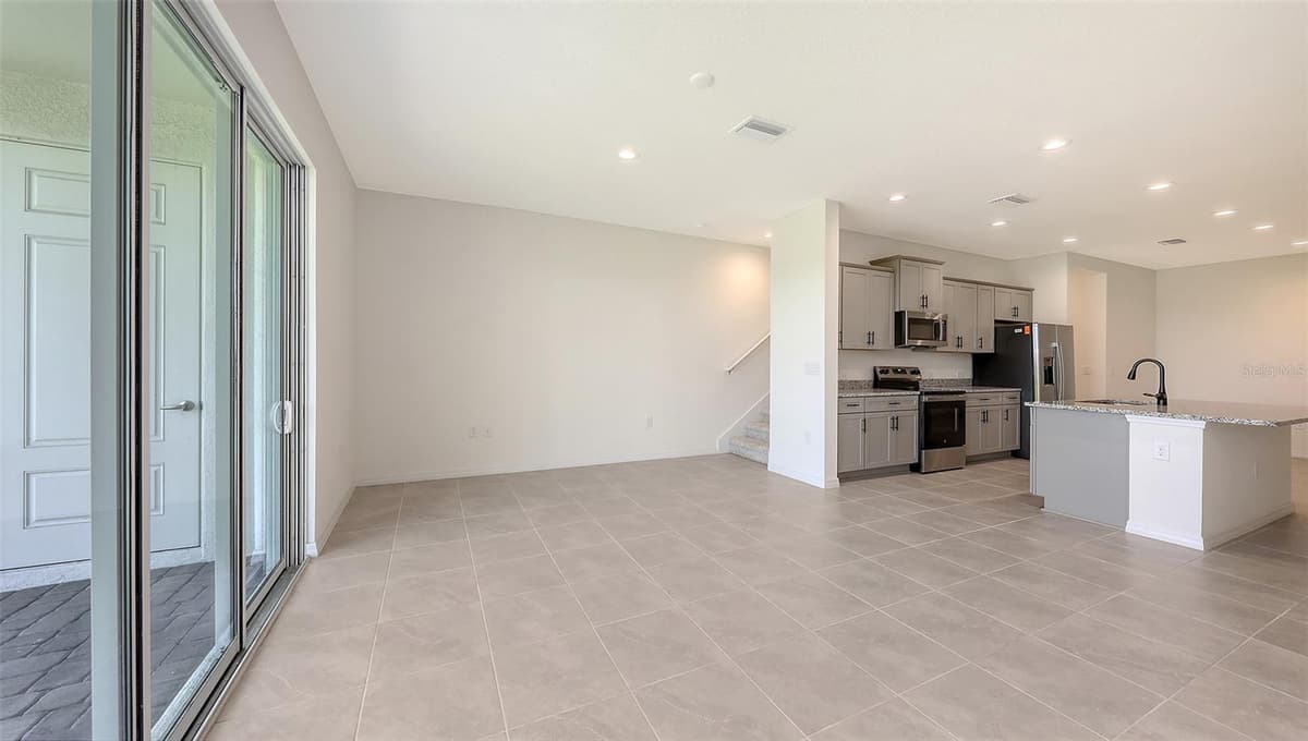 2360 WASHINGTON PALM COURT — photo 16 of 41