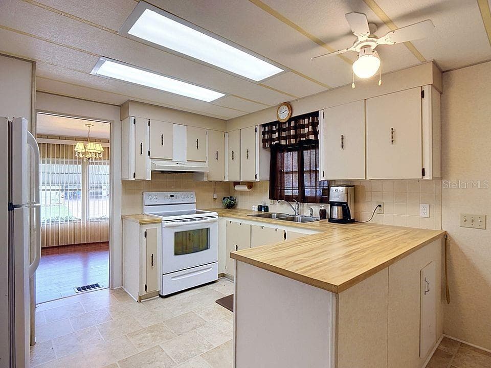 1007 FOREST LAKE DRIVE — photo 6 of 49