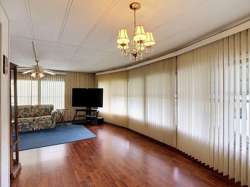 1007 FOREST LAKE DRIVE — photo 14 of 49
