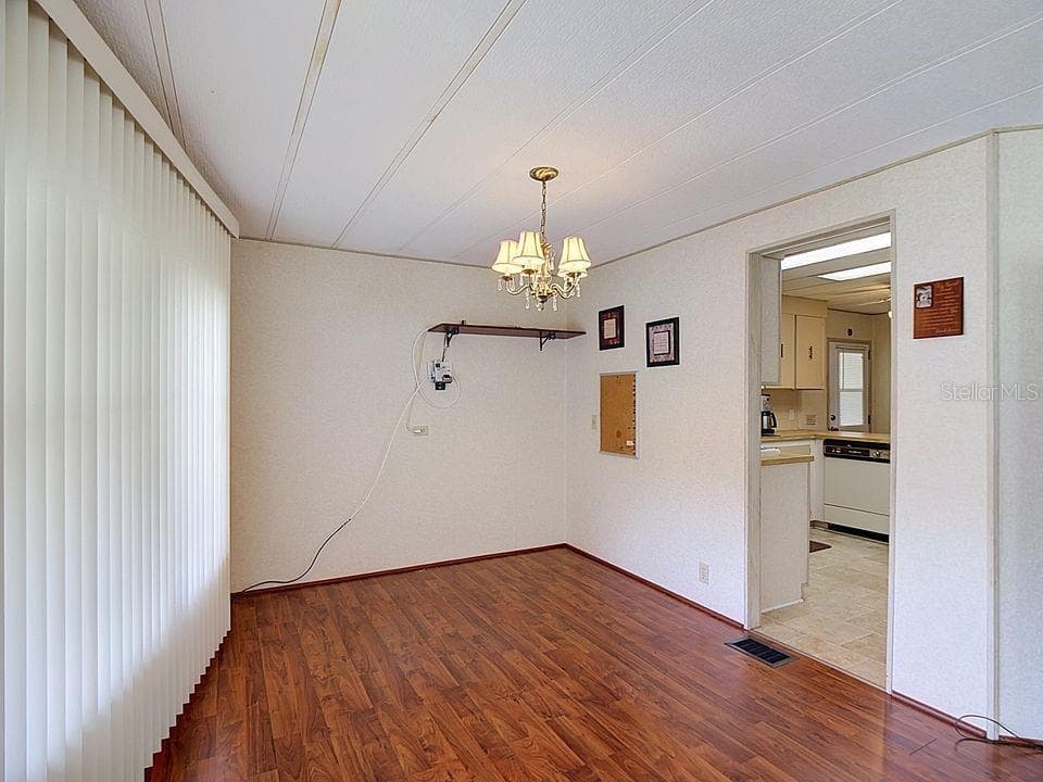 1007 FOREST LAKE DRIVE — photo 15 of 49