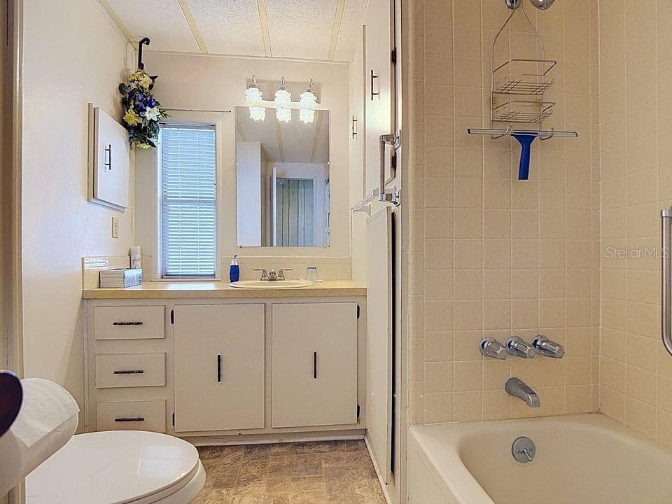 1007 FOREST LAKE DRIVE — photo 24 of 49