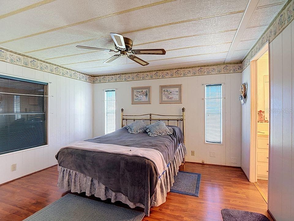 1007 FOREST LAKE DRIVE — photo 17 of 49
