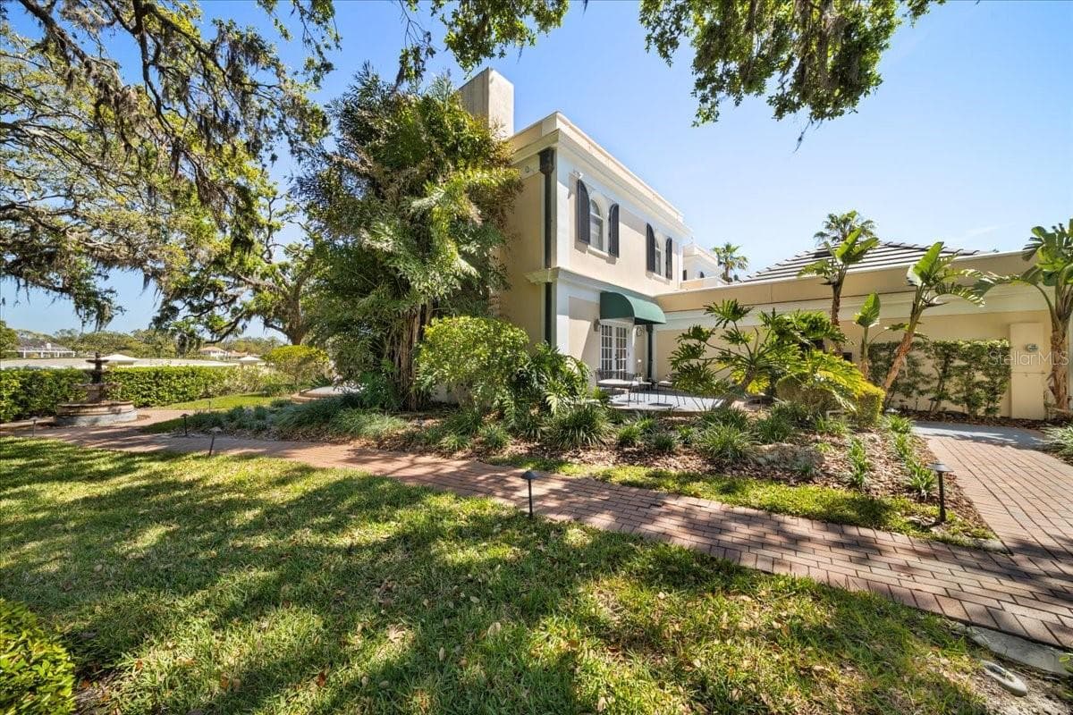 236 SAINT JAMES PARK — photo 66 of 88
