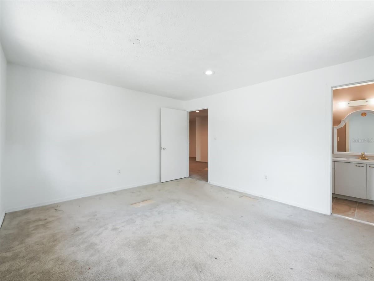 9475 35TH COURT — photo 32 of 43