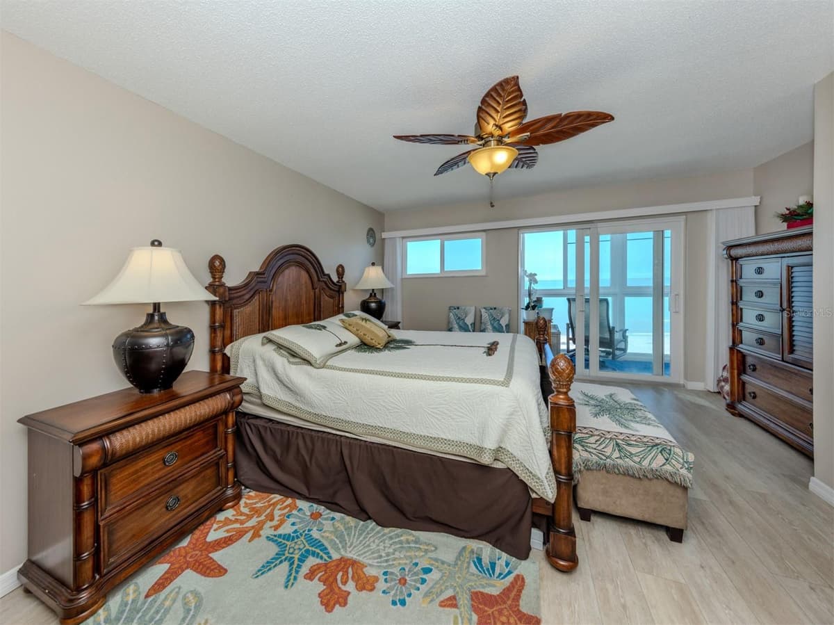 950 TARPON CENTER DRIVE — photo 18 of 55