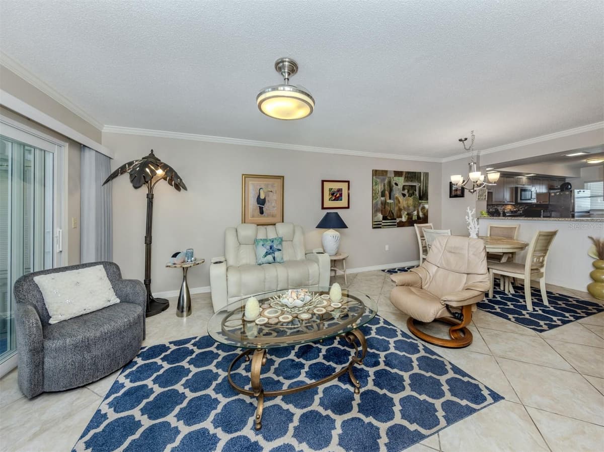 950 TARPON CENTER DRIVE — photo 11 of 55