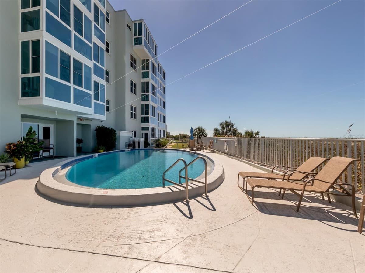 950 TARPON CENTER DRIVE — photo 31 of 55