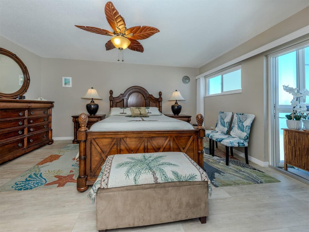 950 TARPON CENTER DRIVE — photo 17 of 55