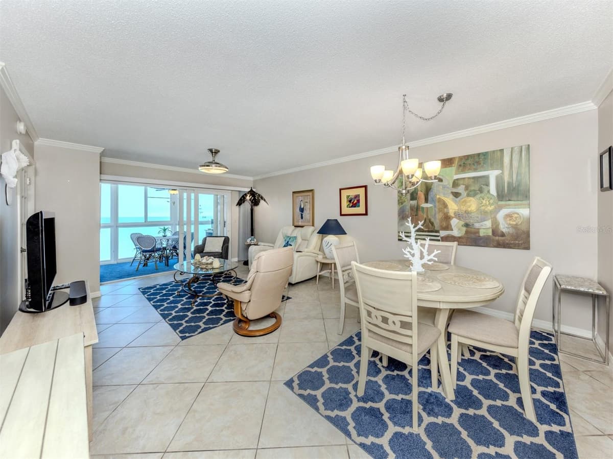 950 TARPON CENTER DRIVE — photo 8 of 55