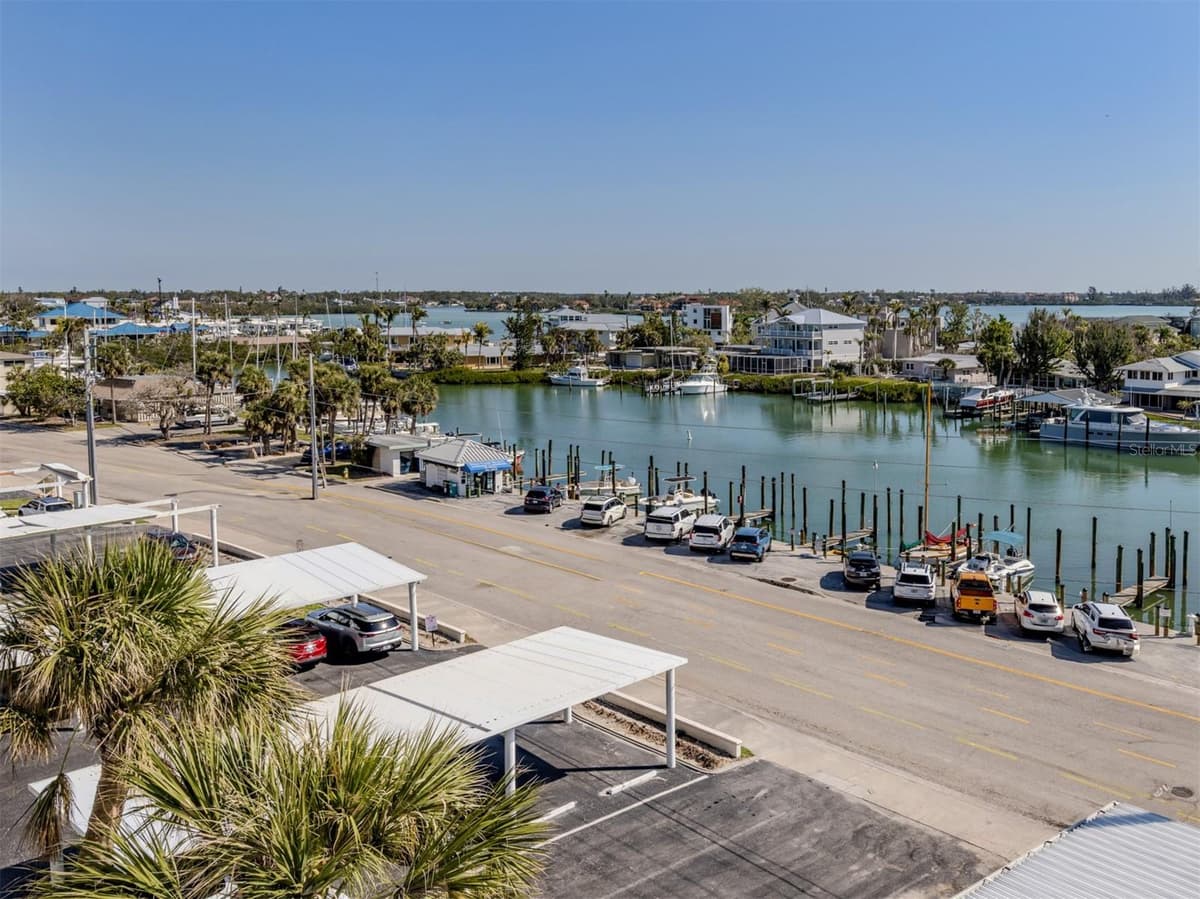 950 TARPON CENTER DRIVE — photo 34 of 55