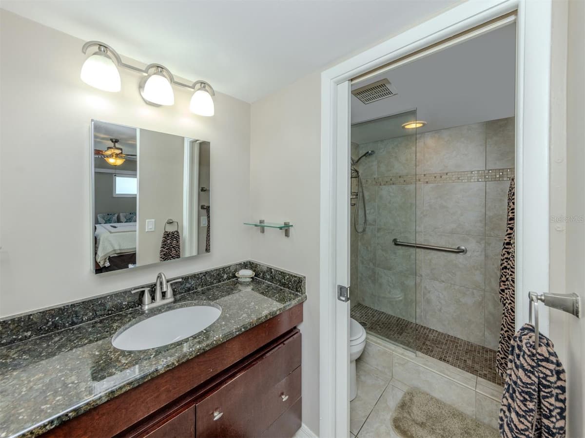 950 TARPON CENTER DRIVE — photo 19 of 55