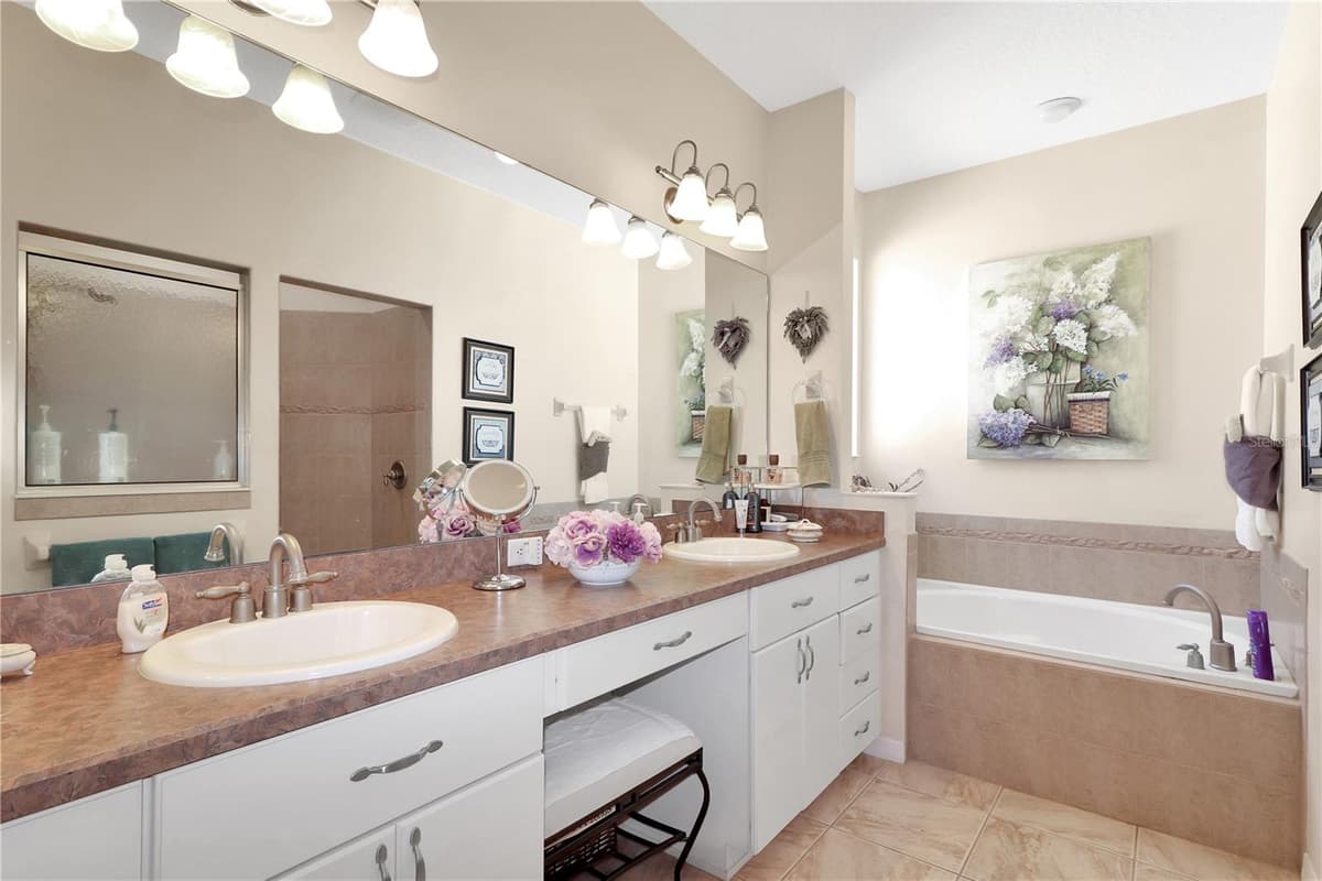 20751 QUEEN ALEXANDRA DRIVE — photo 13 of 46