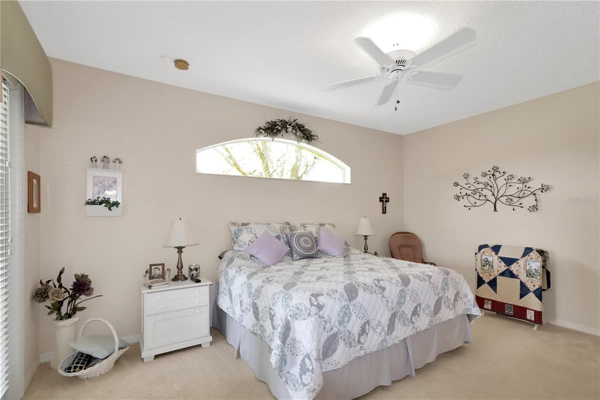 20751 QUEEN ALEXANDRA DRIVE — photo 11 of 46