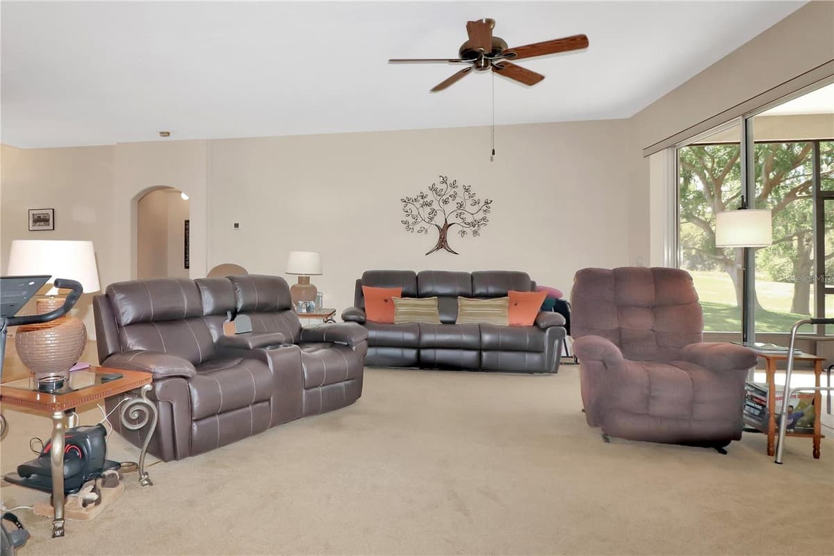 20751 QUEEN ALEXANDRA DRIVE — photo 6 of 46