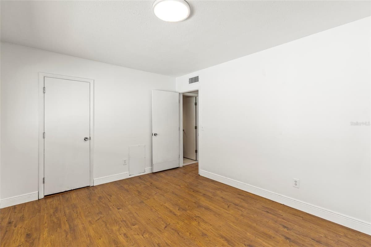 250 ROSERY ROAD — photo 11 of 16
