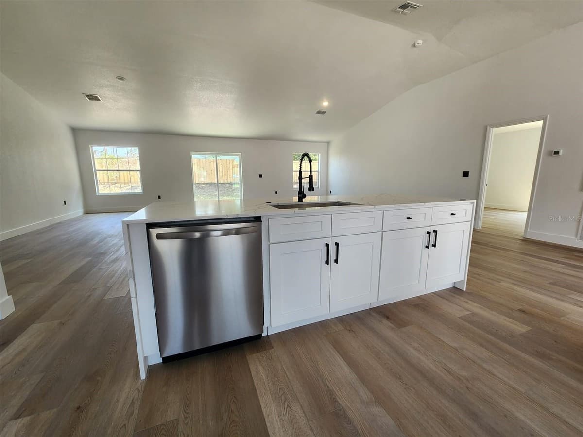 1032 CONCERT AVENUE — photo 12 of 38