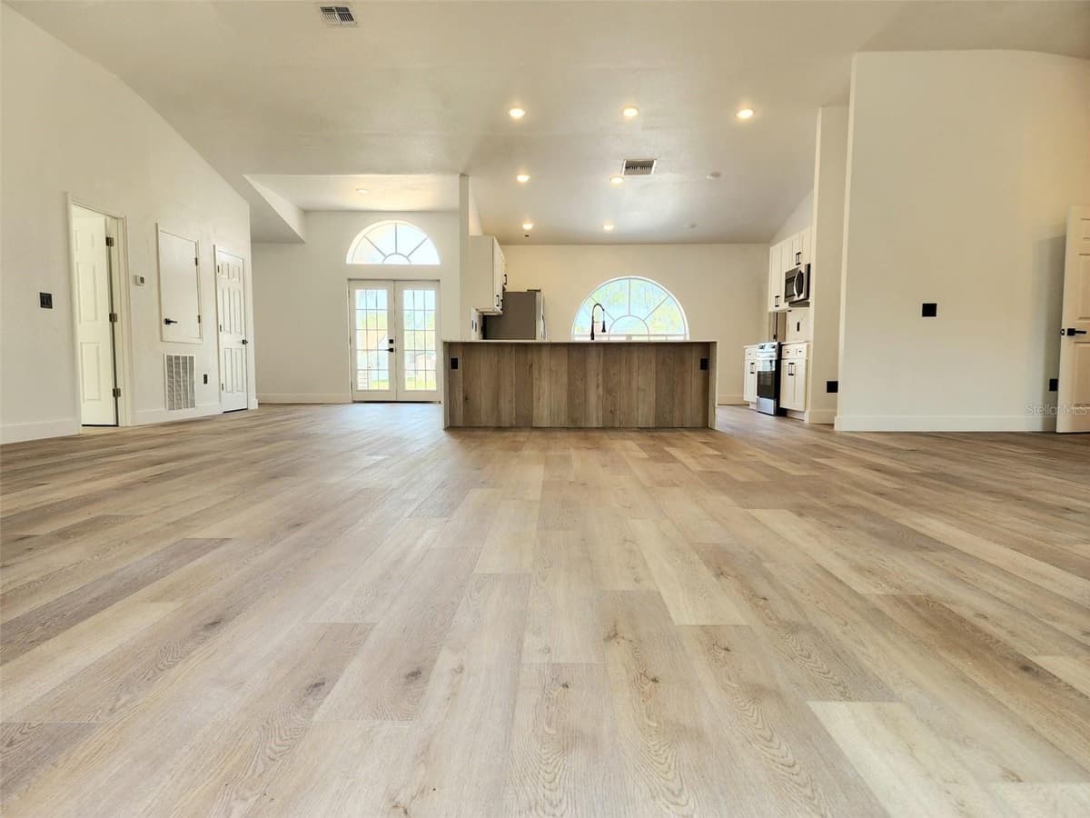 1032 CONCERT AVENUE — photo 16 of 38
