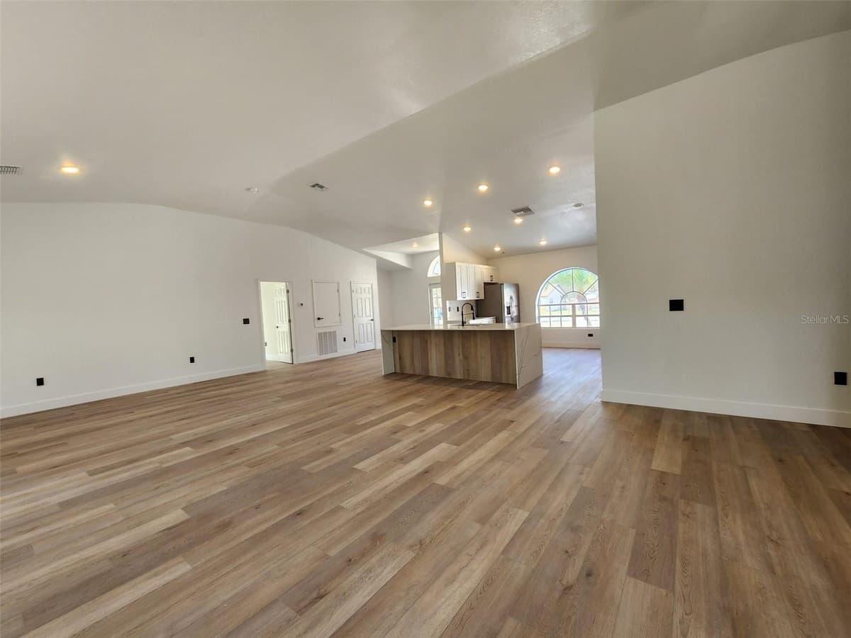 1032 CONCERT AVENUE — photo 18 of 38