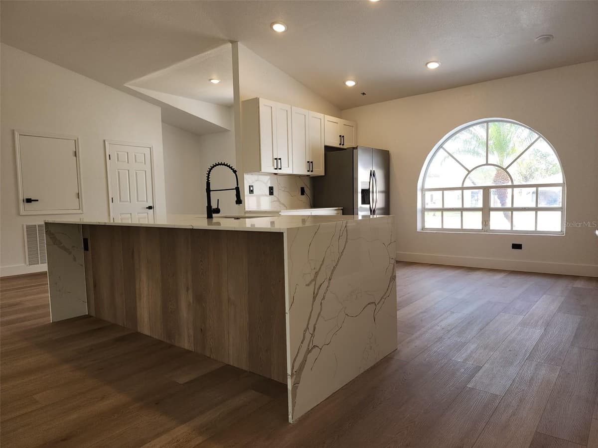 1032 CONCERT AVENUE — photo 15 of 38