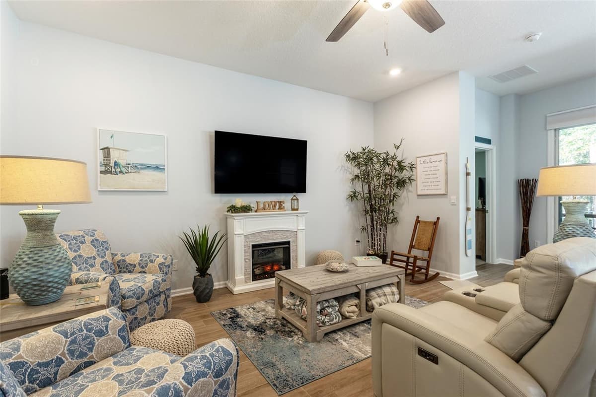 45 LOB WEDGE LANE — photo 17 of 49