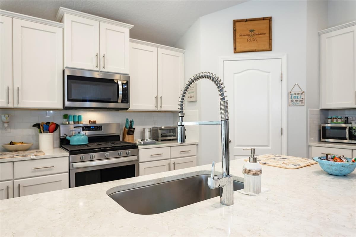 45 LOB WEDGE LANE — photo 18 of 49