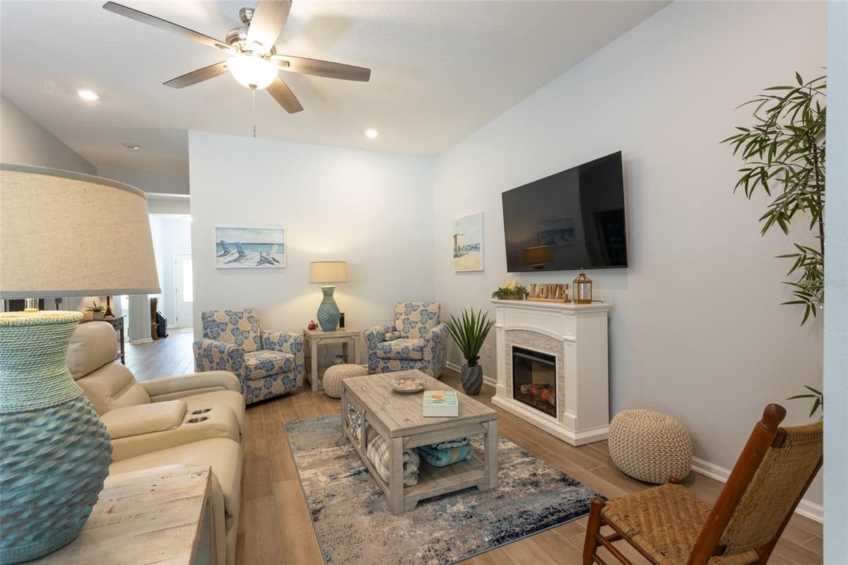 45 LOB WEDGE LANE — photo 16 of 49