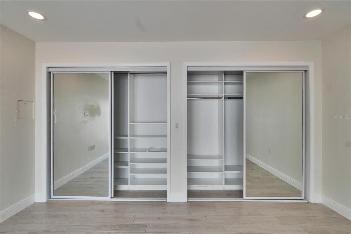370 WOODLANDS DRIVE — photo 34 of 52