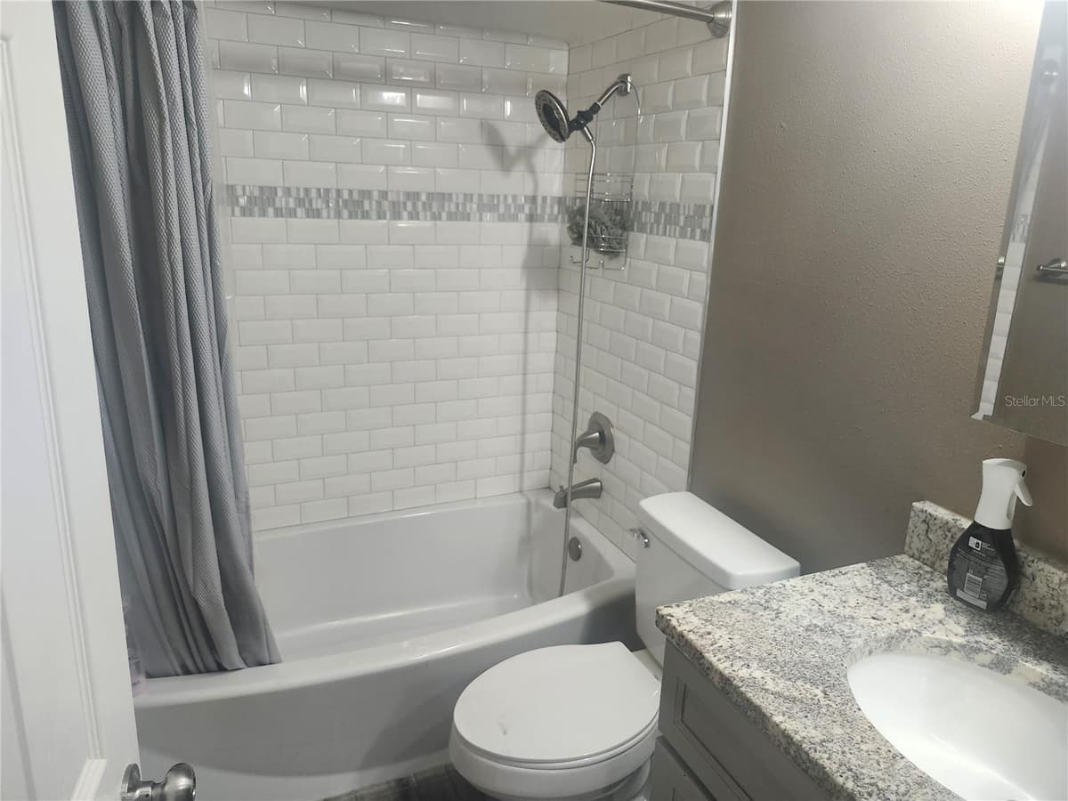 8501 HUNTING SADDLE DRIVE — photo 10 of 41