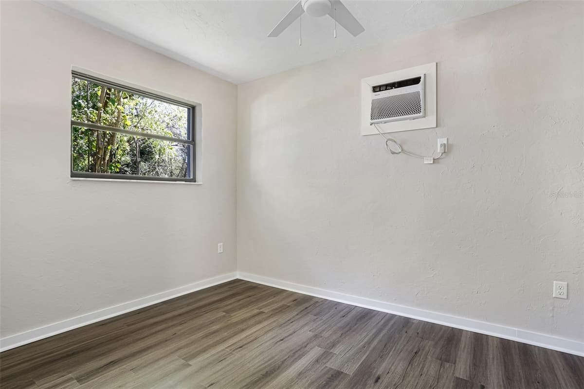 2830 31ST STREET — photo 39 of 40