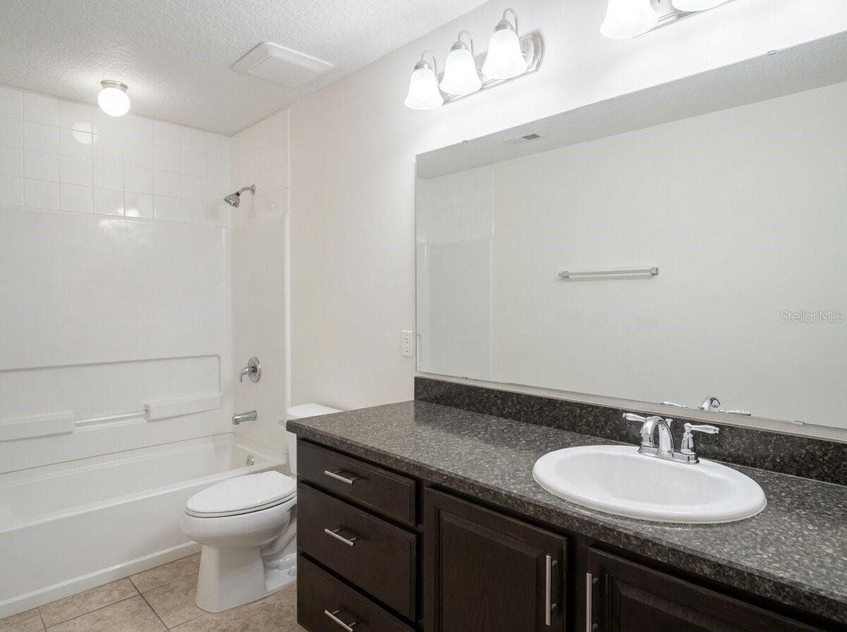 11926 VERRAZANO DRIVE — photo 21 of 42