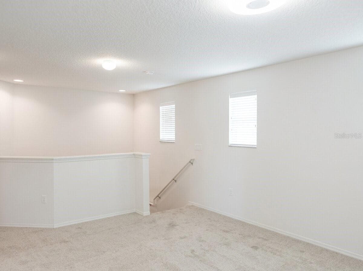 11926 VERRAZANO DRIVE — photo 12 of 42
